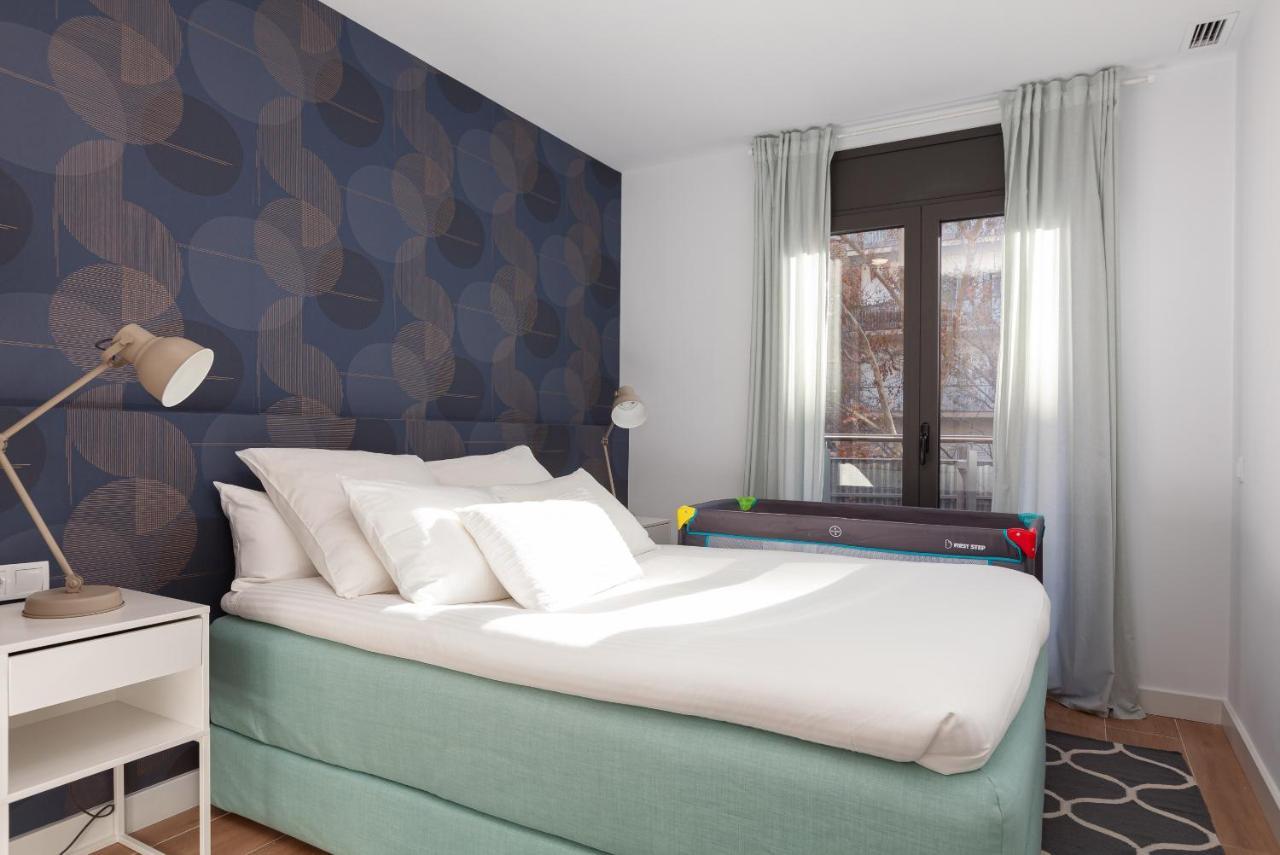 Mediterranean Barcelona Apartments Bagian luar foto