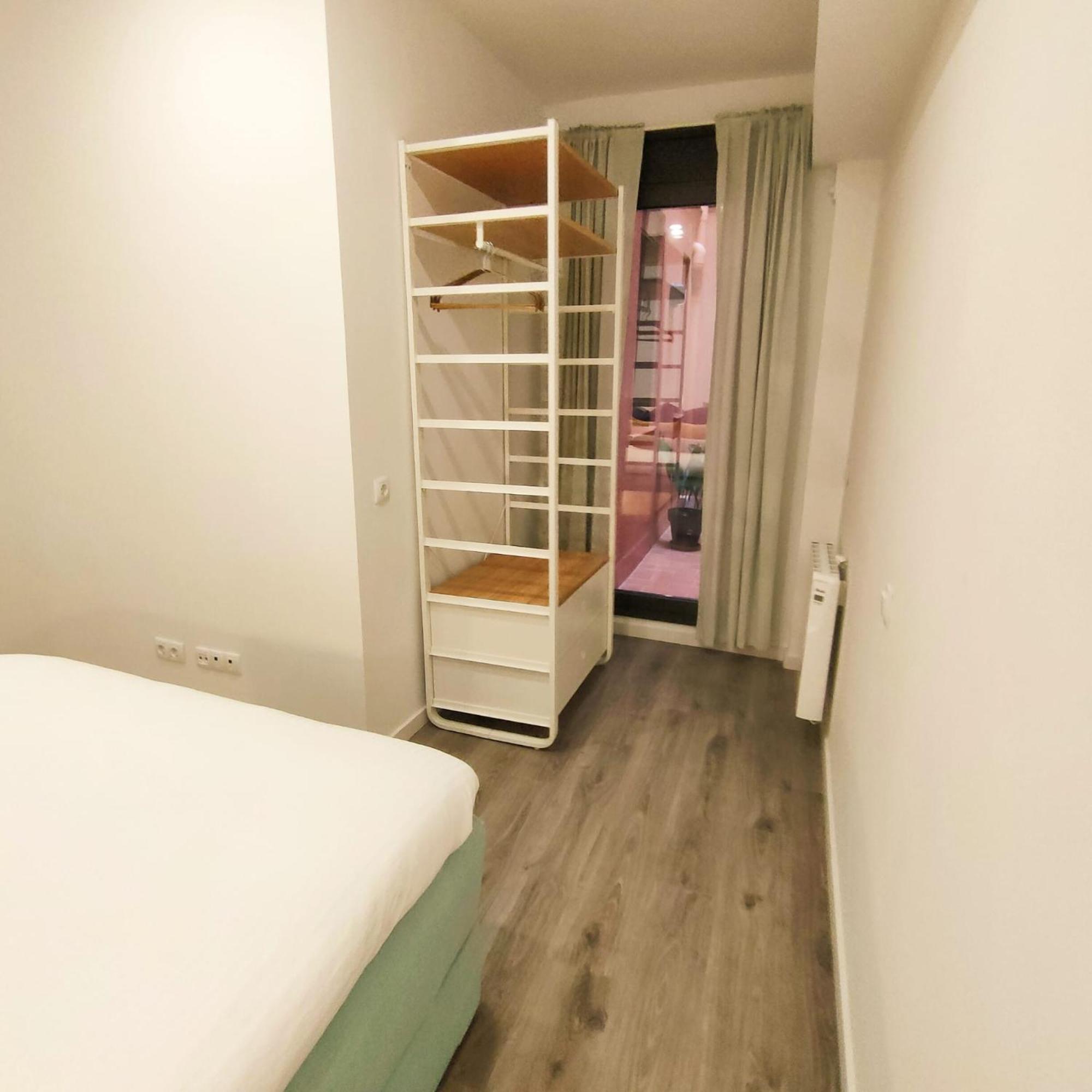 Mediterranean Barcelona Apartments Bagian luar foto