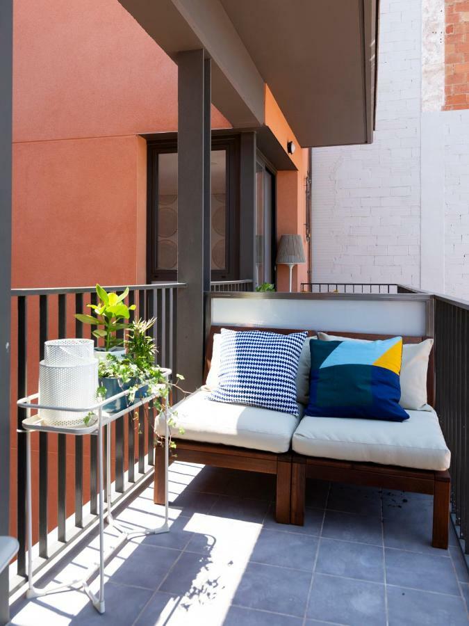Mediterranean Barcelona Apartments Bagian luar foto